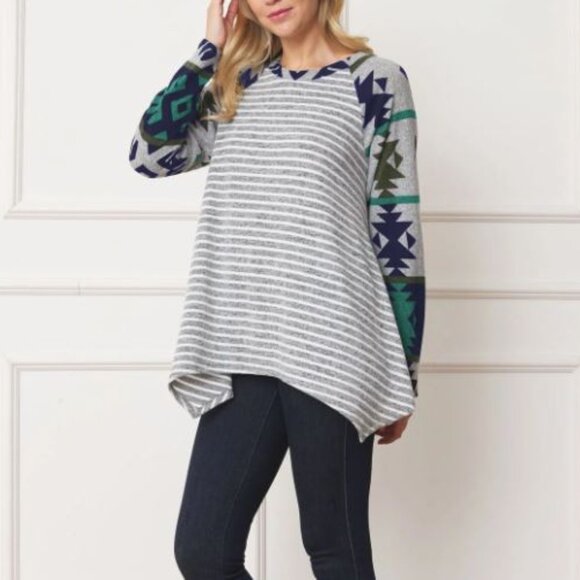 Eloges Eggs California Colorblock Tunic Sharkbite Hem - Picture 2 of 8